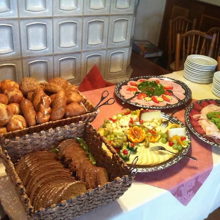 Baeckerei Konditorei Fruehstueckspension Wagner אורחן 3*