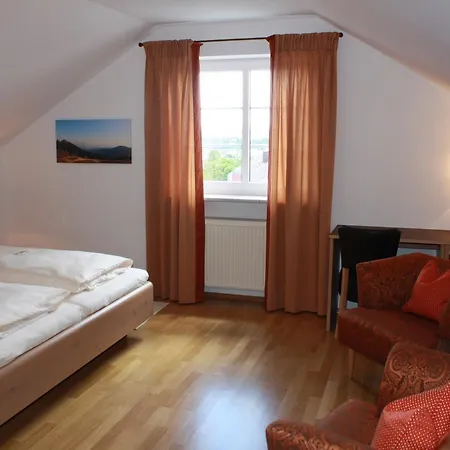 אורחן Baeckerei Konditorei Fruehstueckspension Wagner 3*