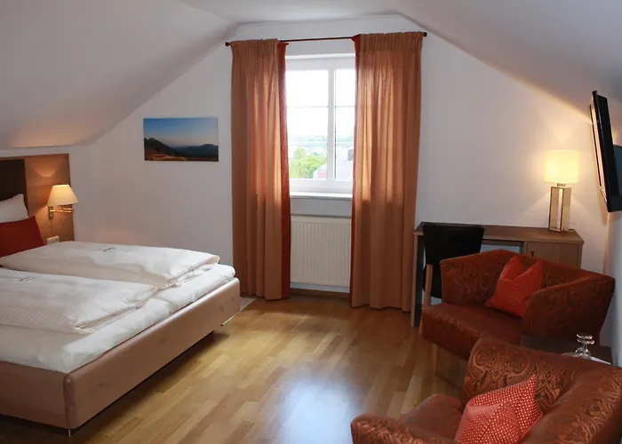 Herberg Baeckerei Konditorei Fruehstueckspension Wagner 3*